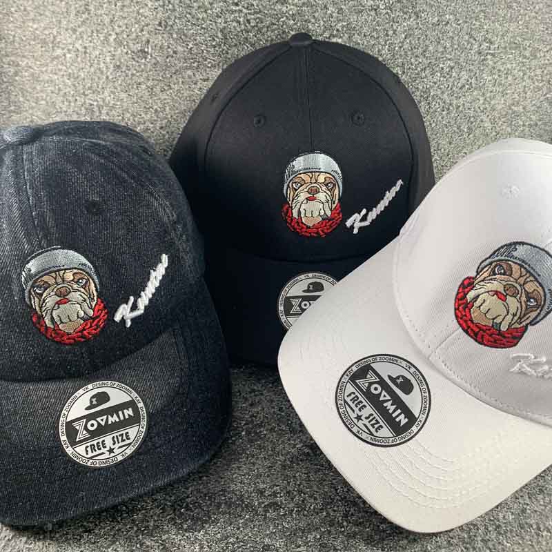 法鬥圖案繡在帽子上