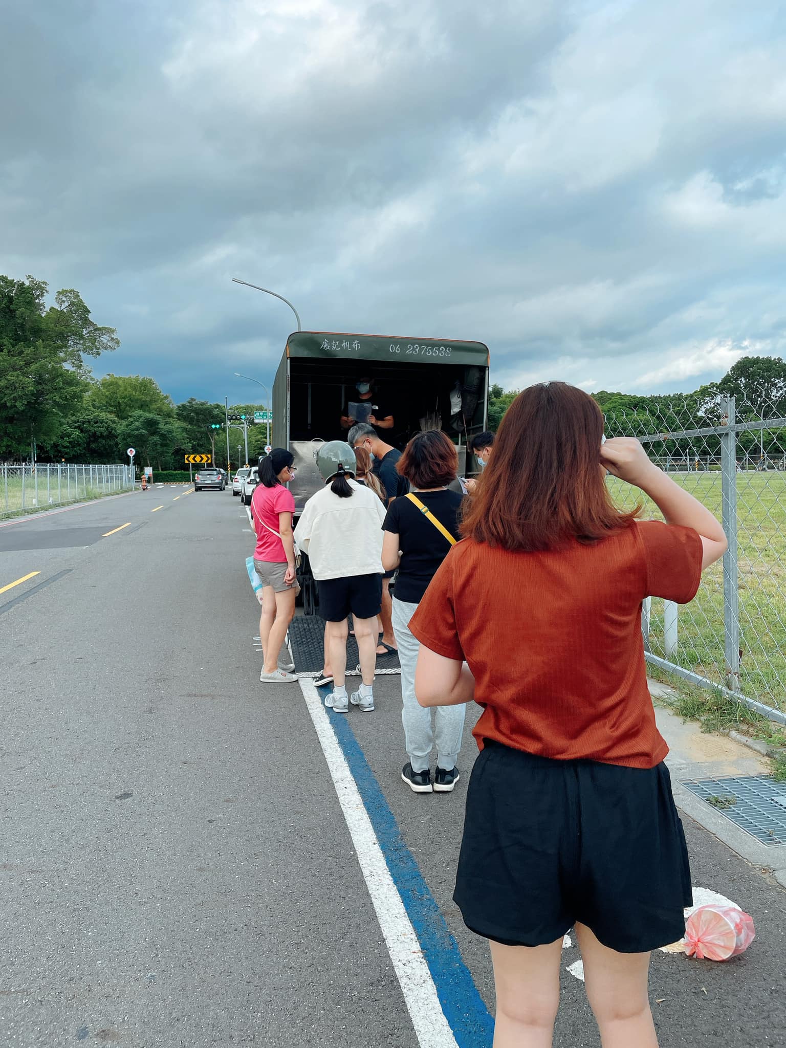 古早味紅茶排隊